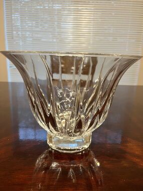 Clear Crystal Glass Vase - Elegant Fluted Design